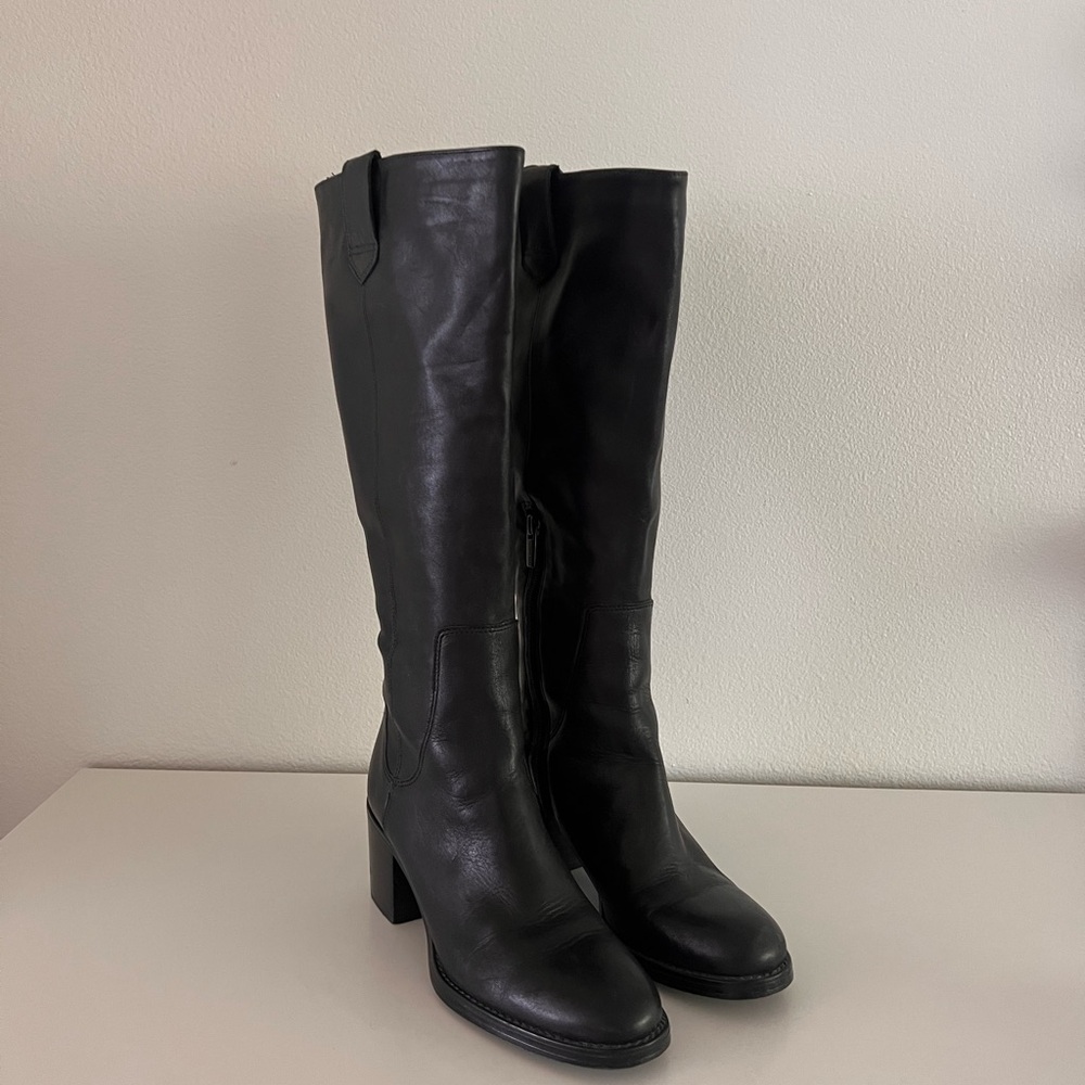 Vince Camuto Black Heeled Boots Classic Leather